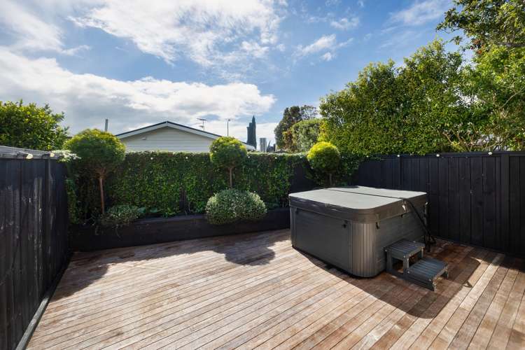 69 Old Mill Road Westmere_21