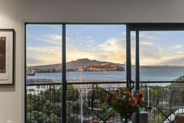 Penthouse of Rare Presence