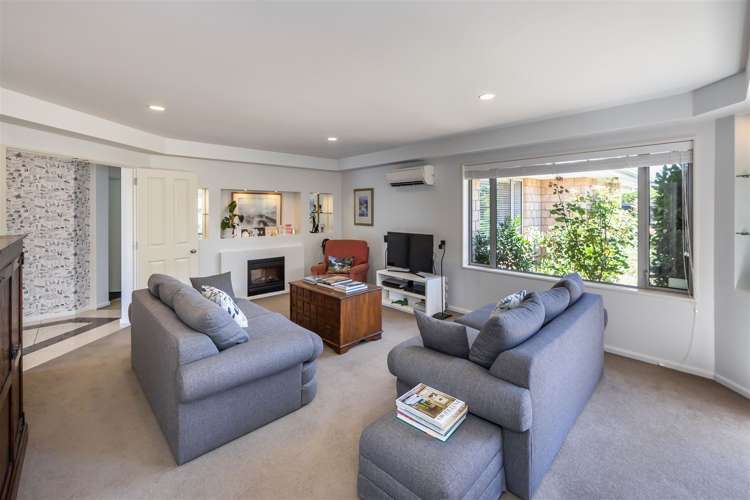 7 Applefield Court Northwood_5