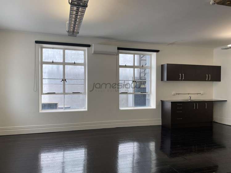 Suite 206/8 Commerce Street City Centre_4