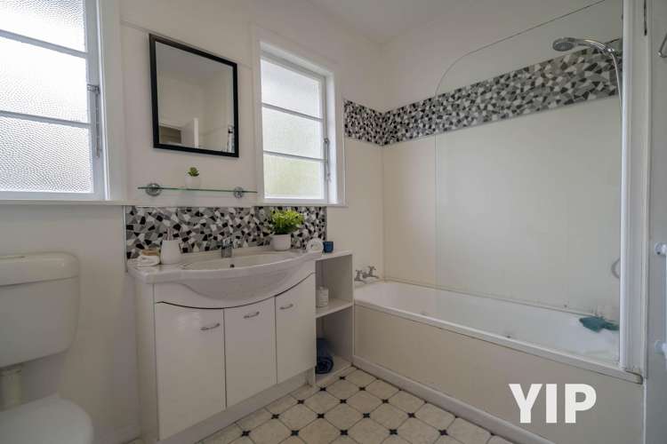 6 Lyndhurst Road Tawa_14