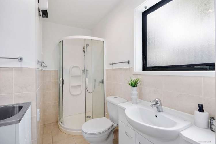 6/52 Taharoto Road Takapuna_12