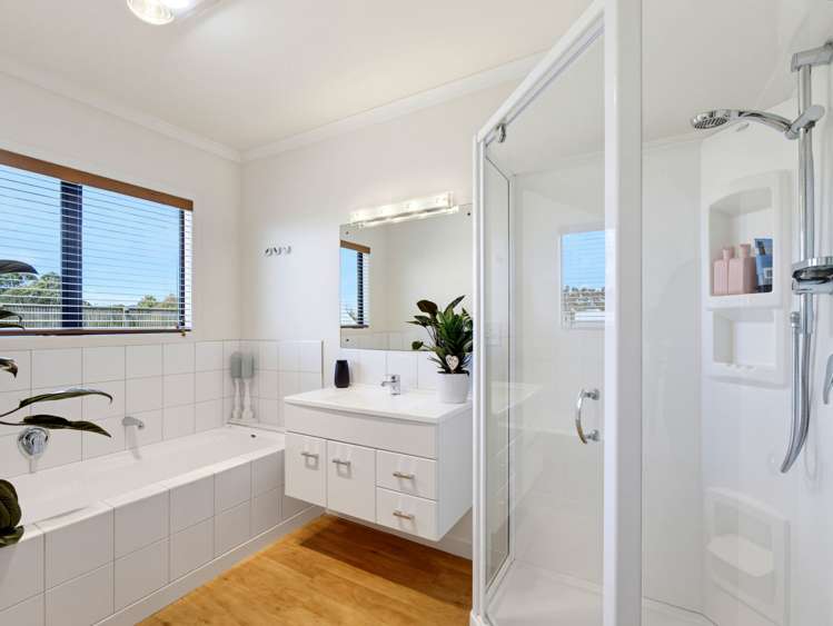 60 Cashmere Drive Fitzherbert_24