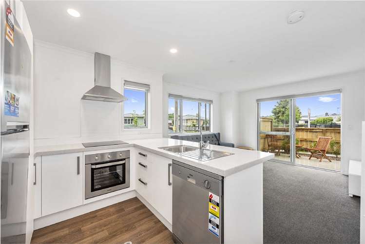 39A/2 Jones Crescent 1107_8