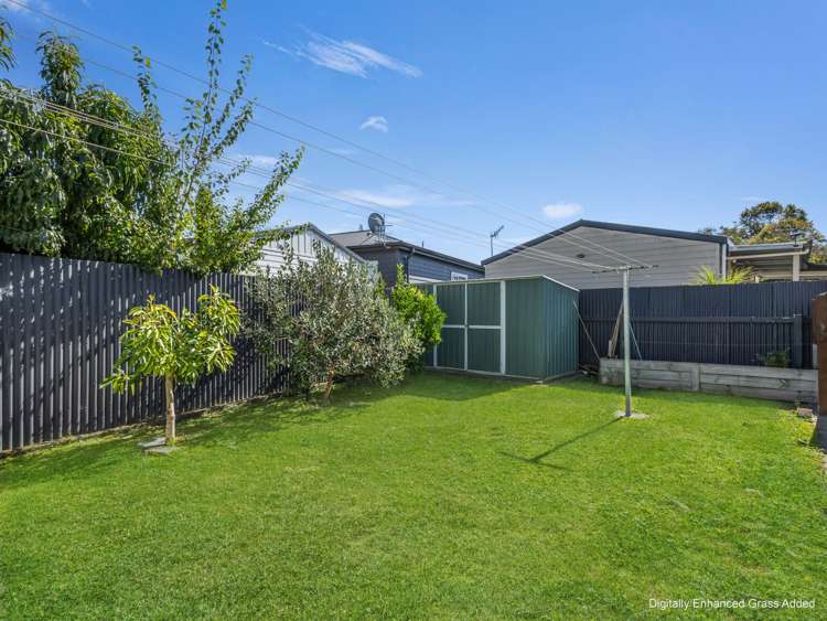 1106 Caroline Road Mayfair_23