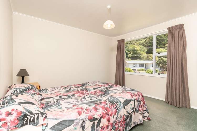 28 Franklyn Road Tawa_11