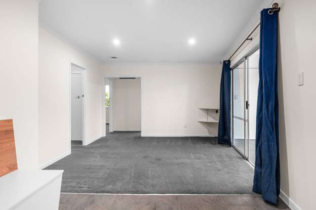 1/81A Carrington Avenue Silverdale_2