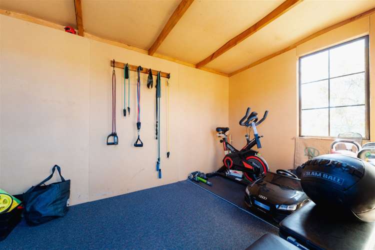 26 Edinburgh Street Green Island_11