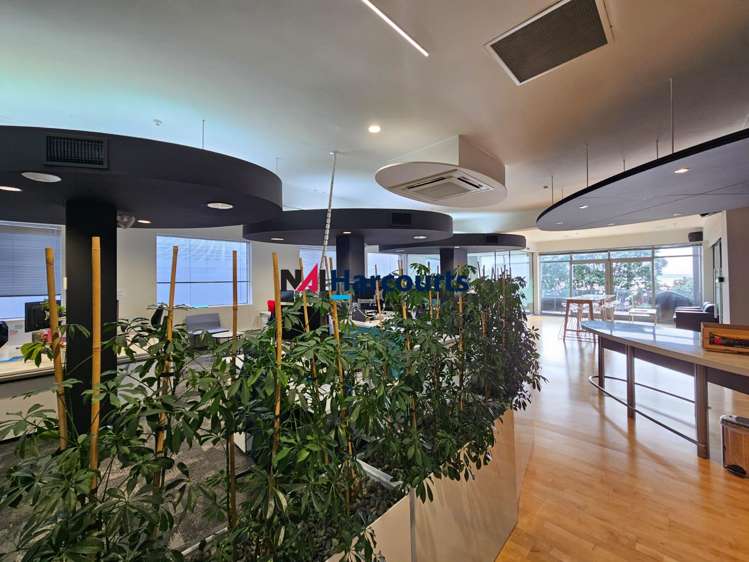 Front/87 Hurstmere Road_0