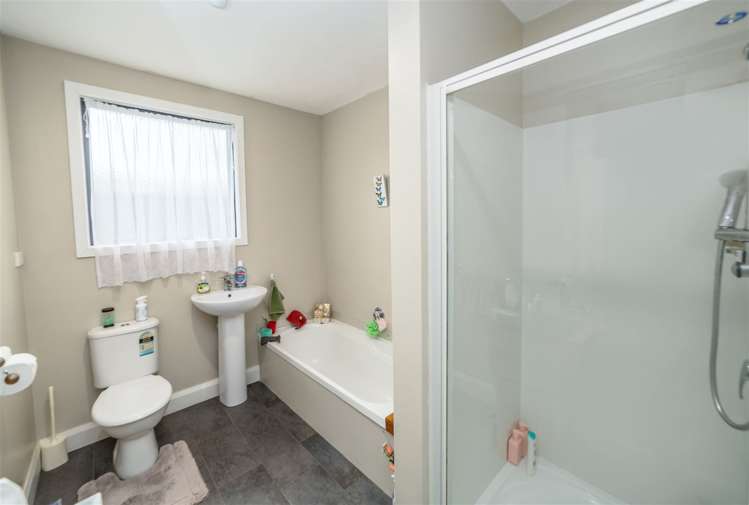 26 Kent Street Carterton_25