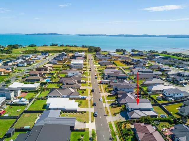 3 Defender Crescent Beachlands_1