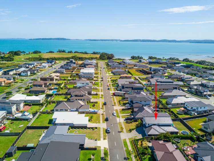 3 Defender Crescent Beachlands_1