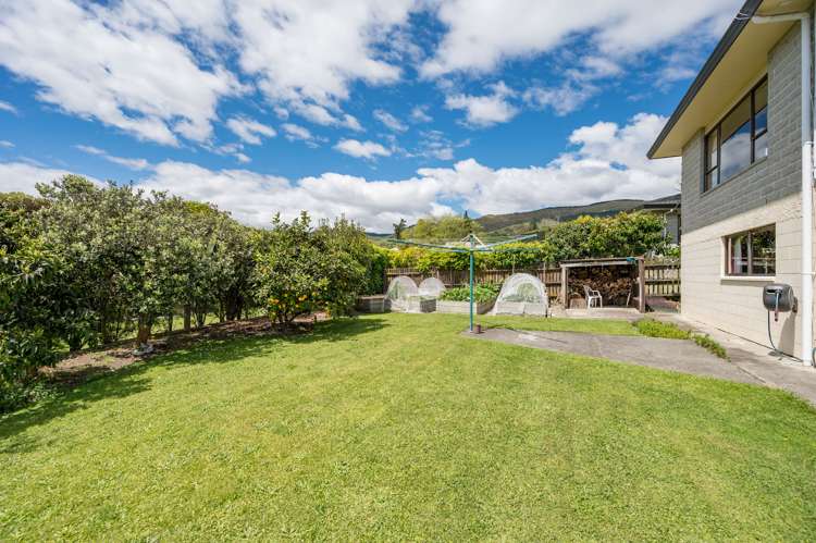 8 Farnham Drive Richmond_25