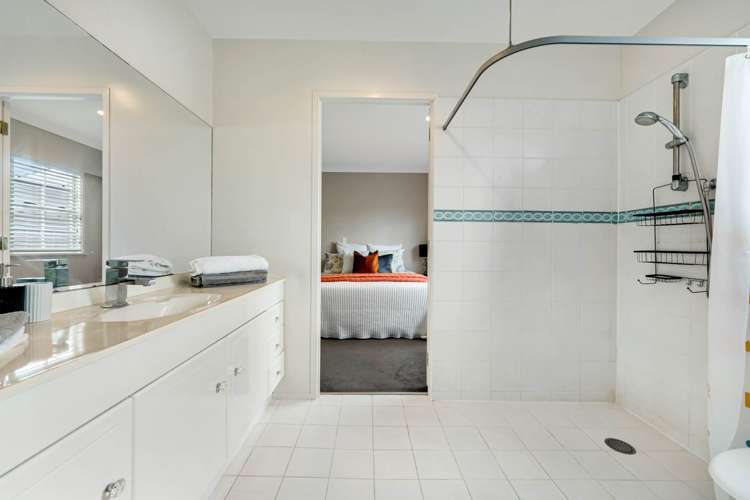 13 Harford Place Pakuranga Heights_15