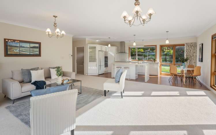 51 Paul Faith Lane Te Horo_26