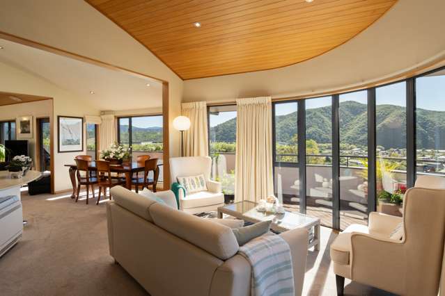 8 Moana Heights Waikawa_2