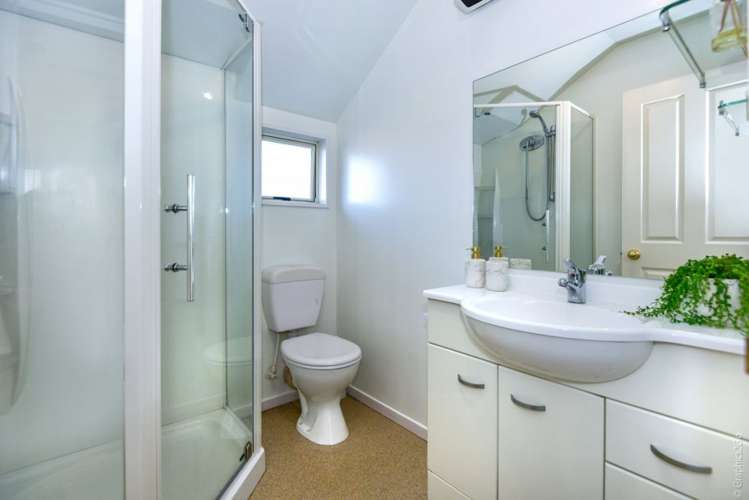 15b Maronan Street Woolston_16