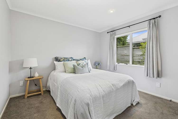 29 Paparoa Crescent Aotea_10