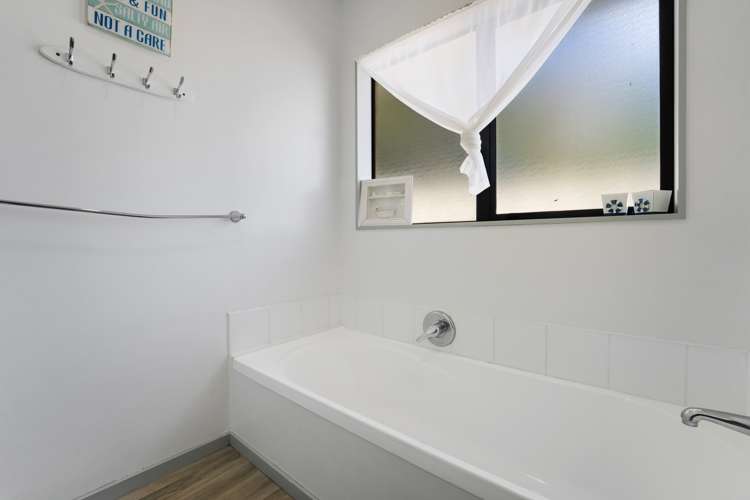 16 Osullivan Place Waiuku_26