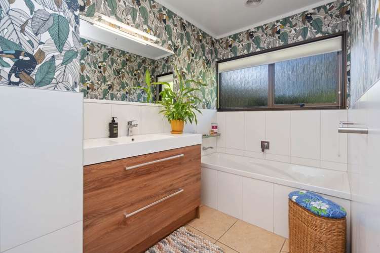 1614 State Highway 14 Maungatapere_13