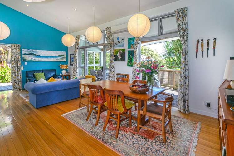 1900 Tiki Road_4