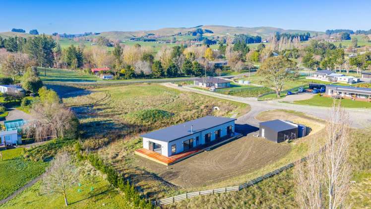 296 White Road Otane_20