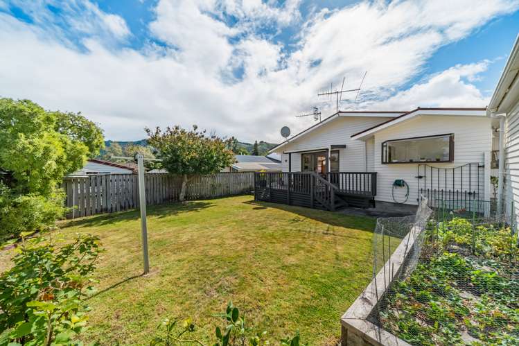 5b Norbert Street Brown Owl_25