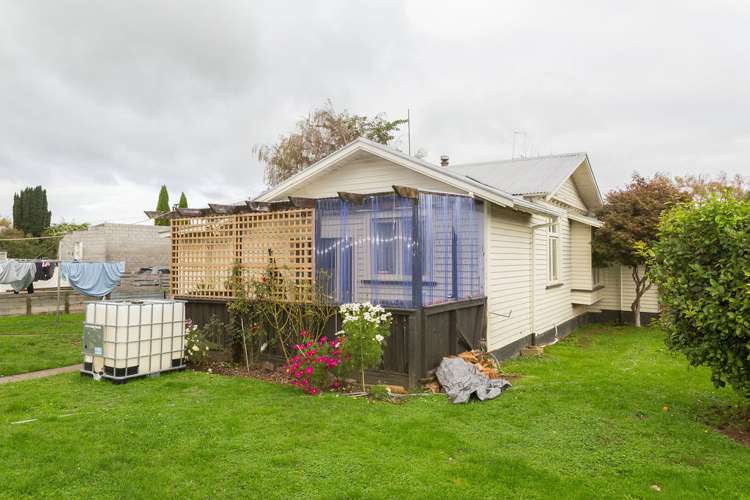 9 Alma Street Dannevirke_15
