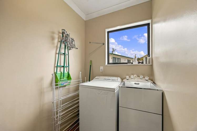 5 Rowena Crescent Motuoapa_25