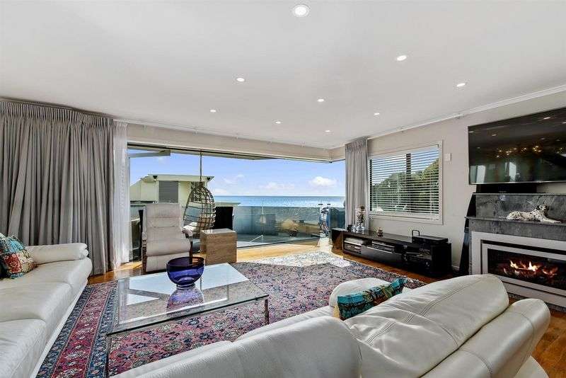 Tiri0228c2c29b3fcfdb01e6bc3dbc0681ed