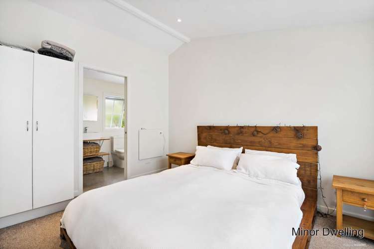 5 Niccol Avenue Narrow Neck_9