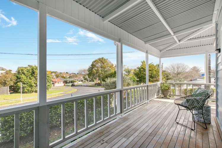 36 Ray Small Drive Papakura_2