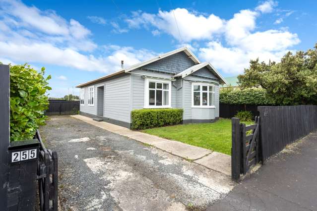 Beautifully Renovated Home - Sunny & Move-In Ready