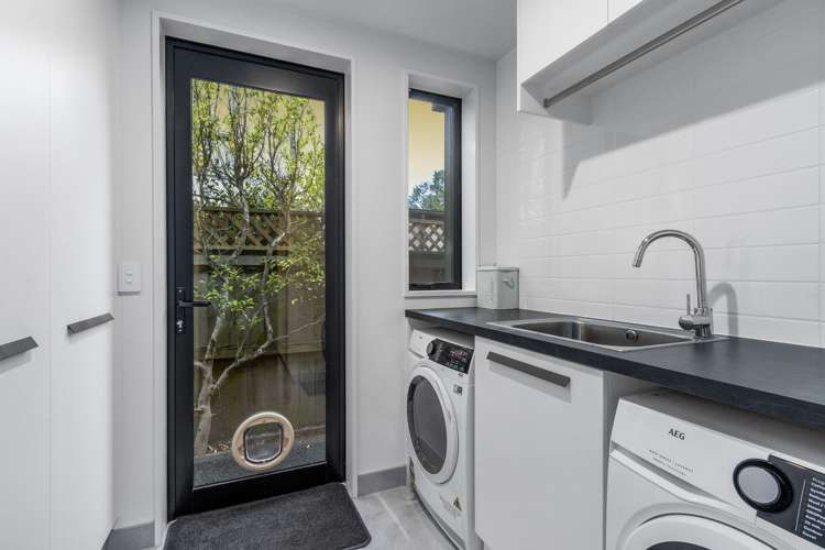 18 Clissold Street Merivale_18