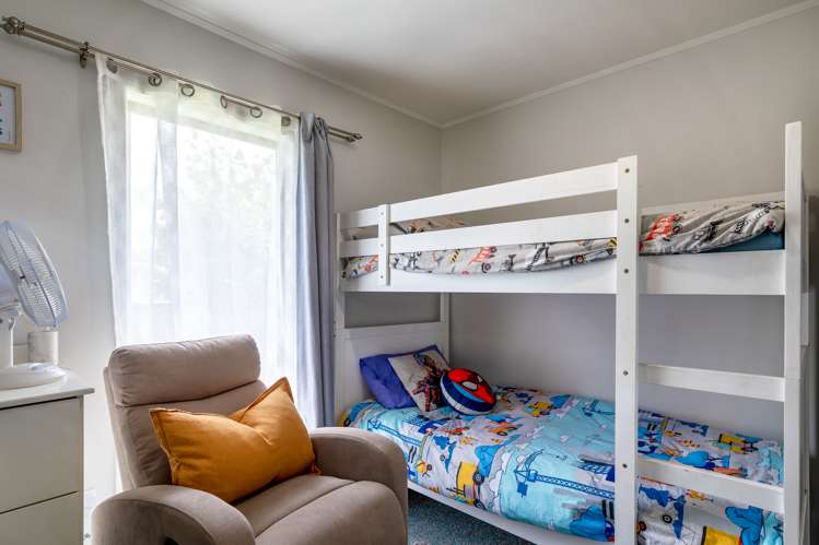 1/16 Edwin Freeman Place Ranui_13