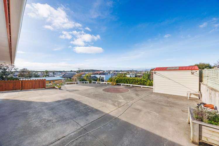12 Robbie Street Foxton Beach_21
