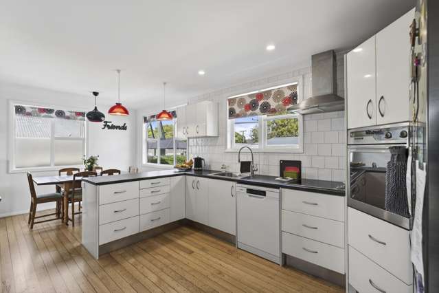 18 Cowling Road Hurdon_2