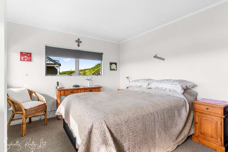 12 Cliff Street Paparoa_19