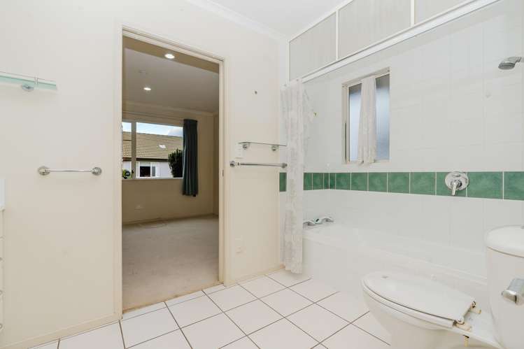 27/16 Rototuna Road Flagstaff_9