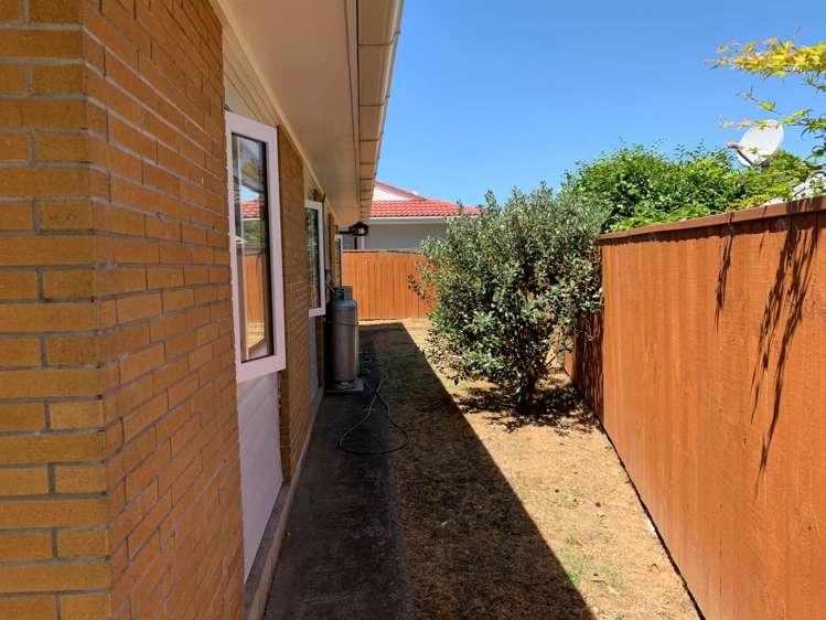 2/10 Pukeko Place Papatoetoe_11