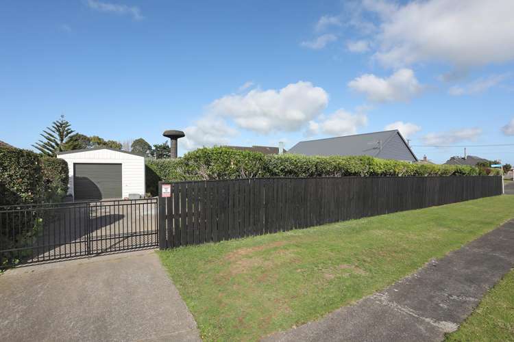 10 Kittyhawk Row Bulls_20