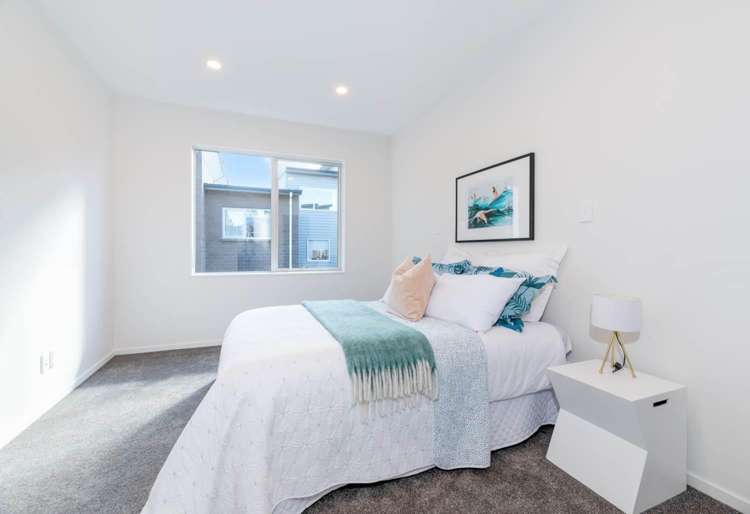 27 Sunshine Boulevard 1793_7