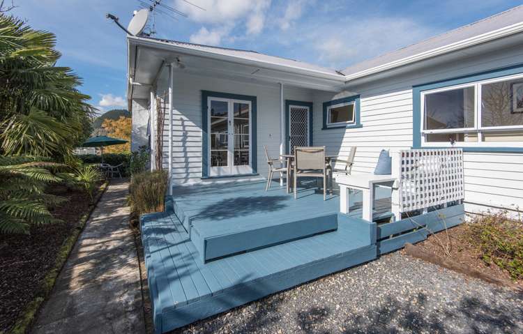 24 Jenner Road Toi Toi_11