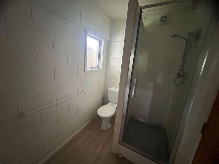 1/16 Cambric Place Botany Downs_14