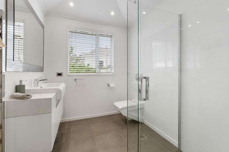 138 London Street Dunedin Central_24