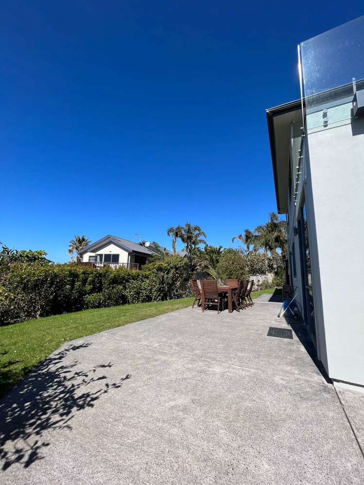 37 Roberta Crescent Orewa_24