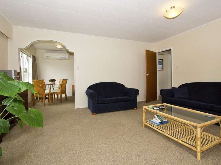 14 Naseby Grove Wainuiomata_16