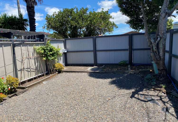 2/6 Willcott Street Mt Albert_8