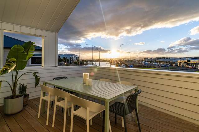 Front-Row to Ahuriri