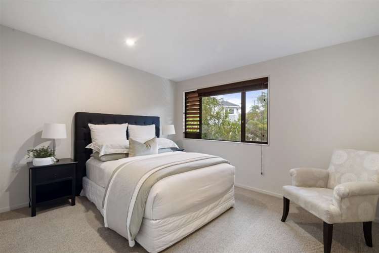 2/71 Pupuke Road Northcote_11